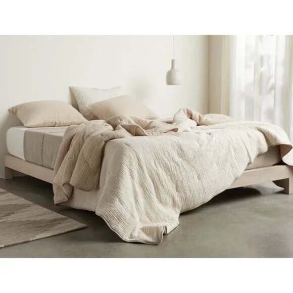 PARACHUTE Organic Cloud Cotton Quilt in Natural And Ivory Size Full/Queen - Picture 9 of 10